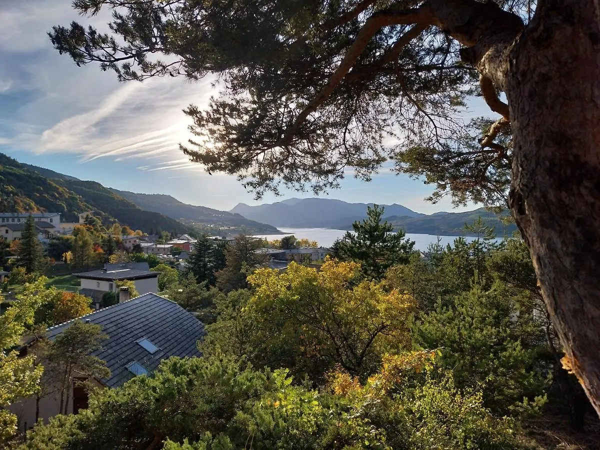 Logis Hotel Eden Lac Savines-le-Lac