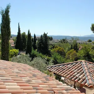 Lousoan 2* Aix-en-Provence