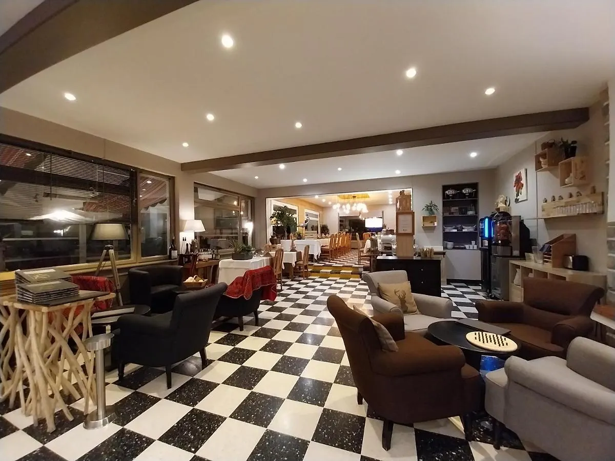 Logis Hotel Eden Lac Savines-le-Lac 3*,